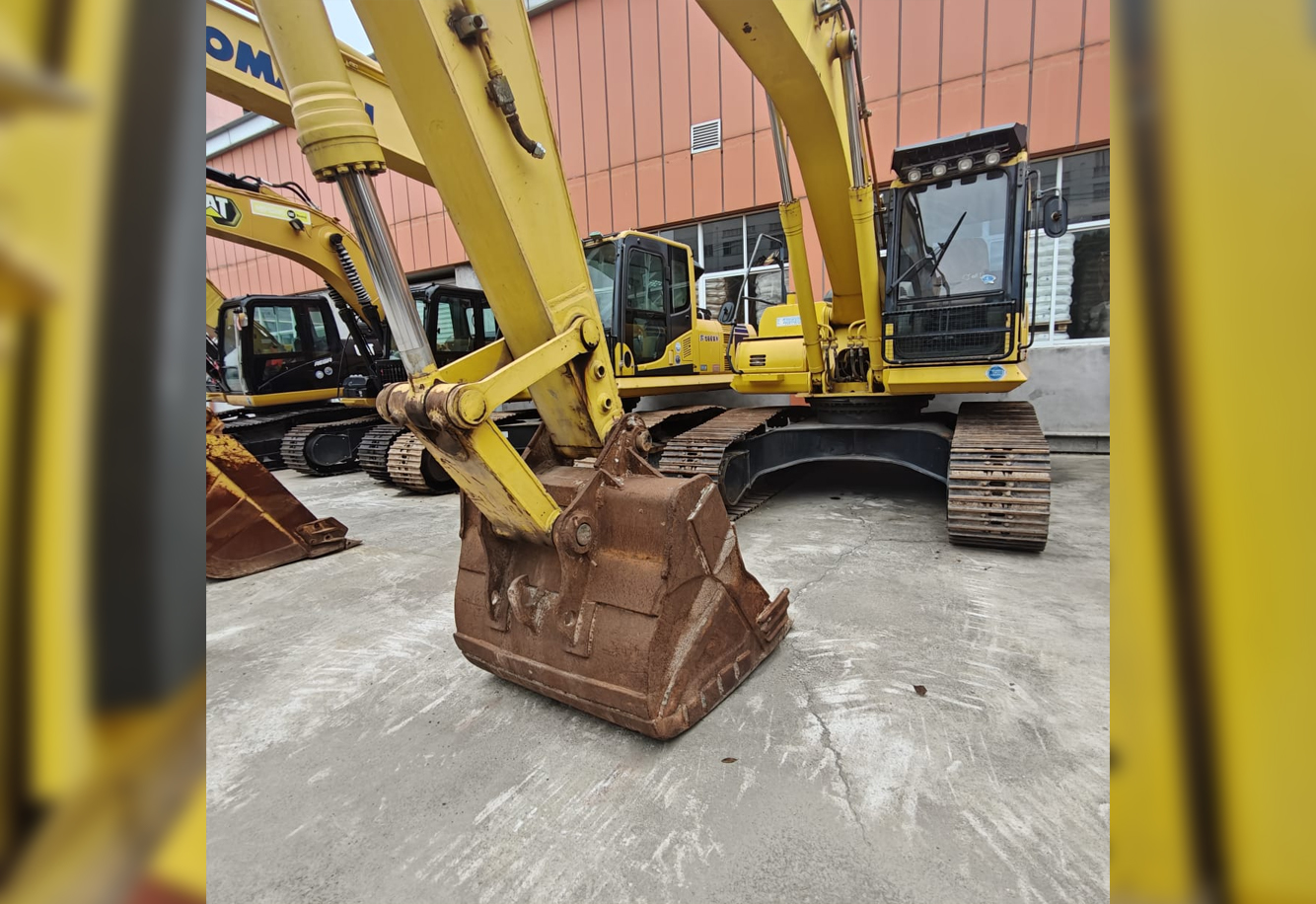 Used Excavator Komastu 200
